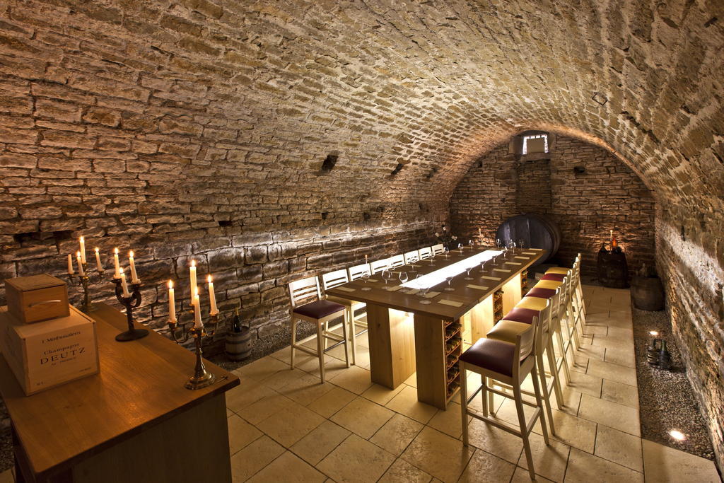 Hotel-Restaurant Les Caudalies Arbois Eksteriør billede