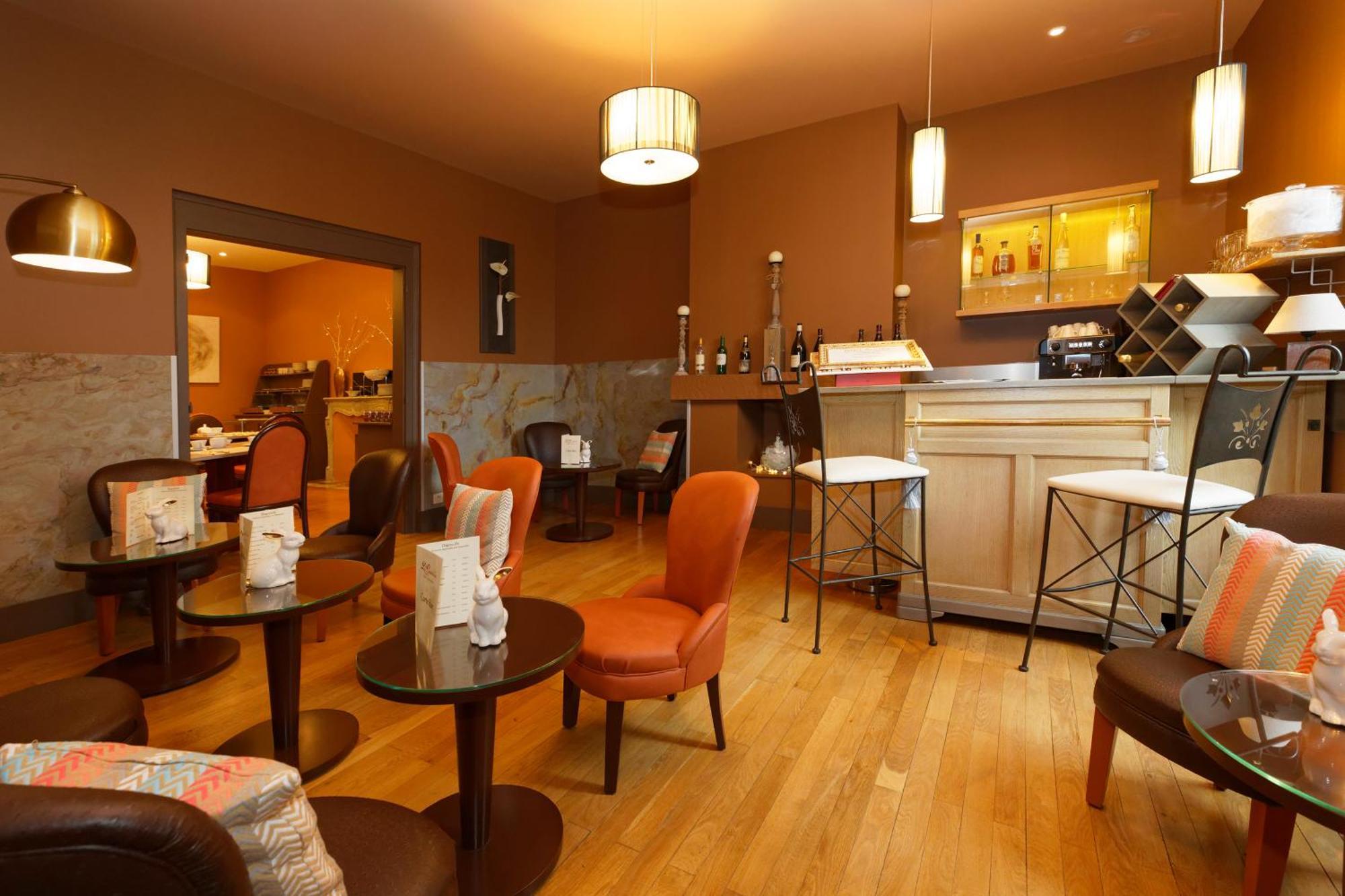 Hotel-Restaurant Les Caudalies Arbois Eksteriør billede