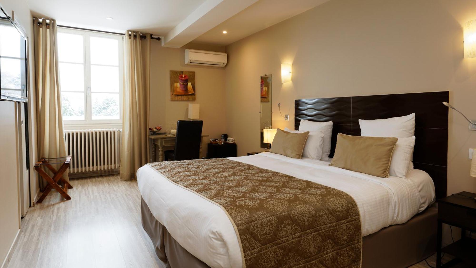 Hotel-Restaurant Les Caudalies Arbois Eksteriør billede